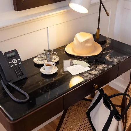 Boutique Stari Grad Hotel 4*